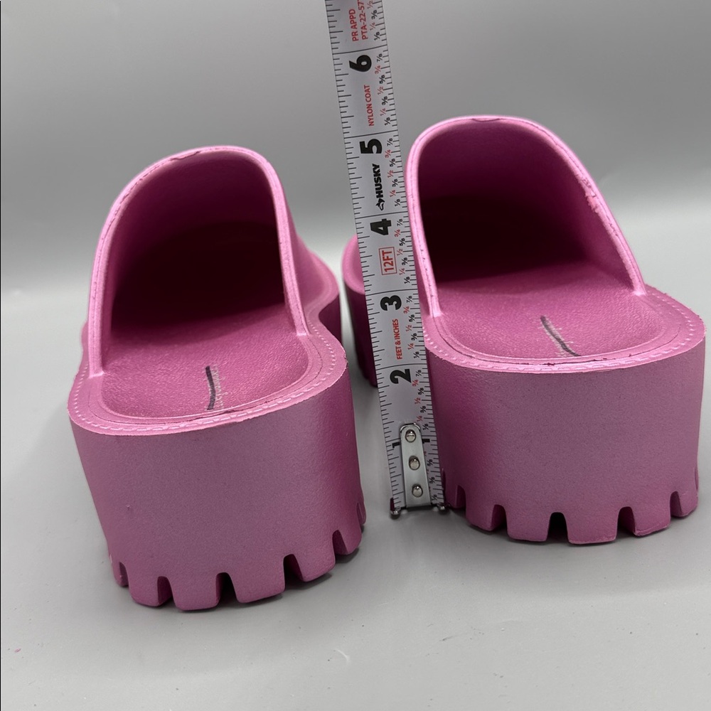 NWOB Jeffrey Campbell Sz 7 Metallic Pink Platform Clogs - Picture 7 of 8